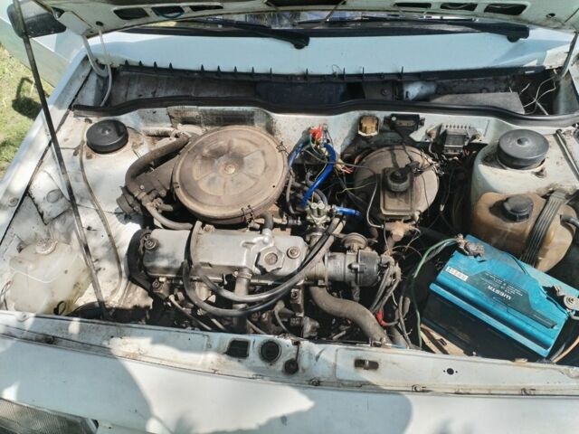 Белый ВАЗ 2108, объемом двигателя 1 л и пробегом 176 тыс. км за 470 $, фото 6 на Automoto.ua
