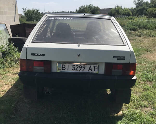 Белый ВАЗ 2108, объемом двигателя 1.5 л и пробегом 100 тыс. км за 1300 $, фото 3 на Automoto.ua