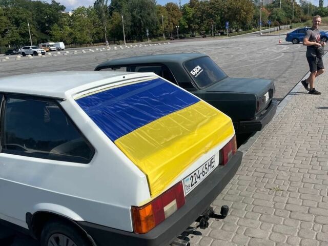 Белый ВАЗ 2108, объемом двигателя 1.5 л и пробегом 198 тыс. км за 800 $, фото 5 на Automoto.ua