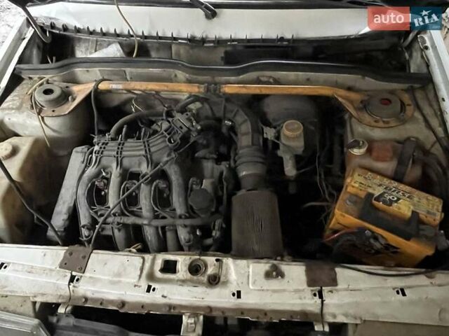 Белый ВАЗ 2108, объемом двигателя 1.5 л и пробегом 153 тыс. км за 1092 $, фото 4 на Automoto.ua