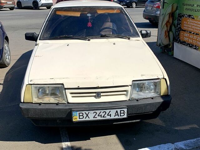 ВАЗ 2108 1992 в Волочиске на Automoto.ua Белый ВАЗ 2108, объемом двигателя 1.5 л и пробегом 0 тыс. км за 700 $, фото 4 на Automoto.ua