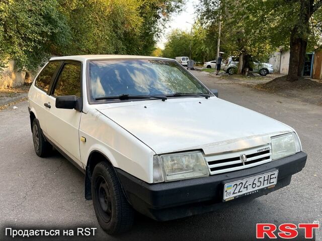 Белый ВАЗ 2108, объемом двигателя 1.5 л и пробегом 368 тыс. км за 799 $, фото 4 на Automoto.ua