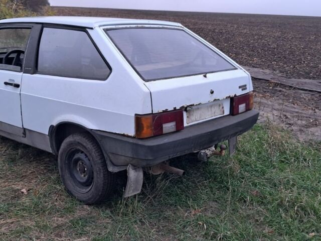 Белый ВАЗ 2108, объемом двигателя 0 л и пробегом 50 тыс. км за 310 $, фото 4 на Automoto.ua