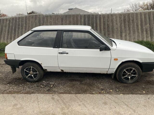 Белый ВАЗ 2108, объемом двигателя 1.5 л и пробегом 3 тыс. км за 700 $, фото 3 на Automoto.ua