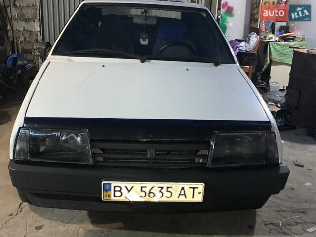 Белый ВАЗ 2108, объемом двигателя 1.5 л и пробегом 100 тыс. км за 799 $, фото 6 на Automoto.ua