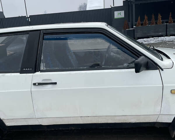 Белый ВАЗ 2108, объемом двигателя 1.3 л и пробегом 35 тыс. км за 700 $, фото 5 на Automoto.ua