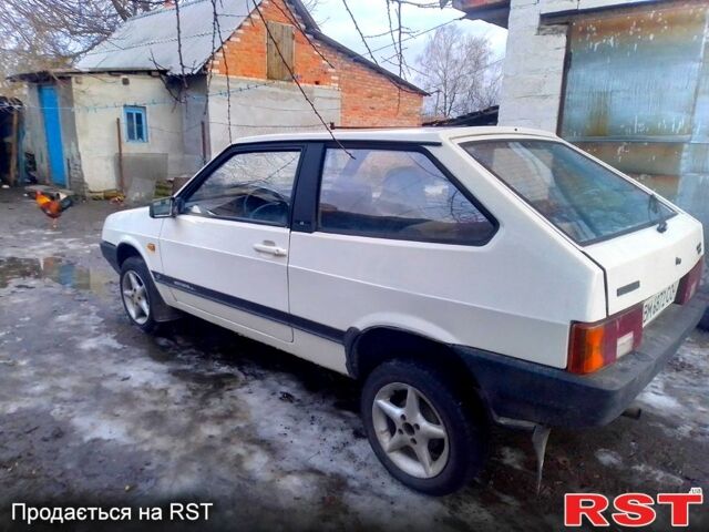 Белый ВАЗ 2108, объемом двигателя 1.1 л и пробегом 80 тыс. км за 785 $, фото 1 на Automoto.ua