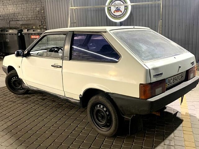 Белый ВАЗ 2108, объемом двигателя 1.3 л и пробегом 193 тыс. км за 650 $, фото 1 на Automoto.ua