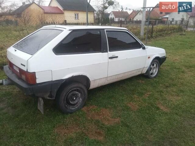 Белый ВАЗ 2108, объемом двигателя 1.5 л и пробегом 34 тыс. км за 1100 $, фото 3 на Automoto.ua