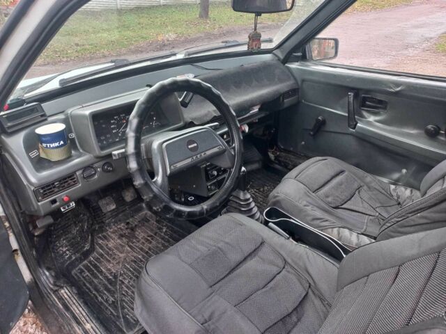 Белый ВАЗ 2108, объемом двигателя 1.3 л и пробегом 95 тыс. км за 850 $, фото 5 на Automoto.ua