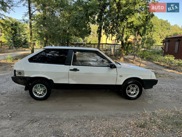 Белый ВАЗ 2108, объемом двигателя 1.4 л и пробегом 180 тыс. км за 1100 $, фото 7 на Automoto.ua