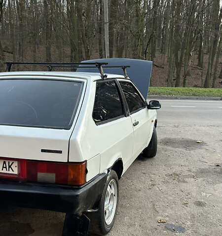 Белый ВАЗ 2108, объемом двигателя 1.5 л и пробегом 3 тыс. км за 750 $, фото 5 на Automoto.ua