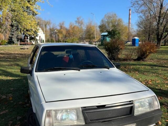 Белый ВАЗ 2108, объемом двигателя 1.5 л и пробегом 150 тыс. км за 1000 $, фото 6 на Automoto.ua