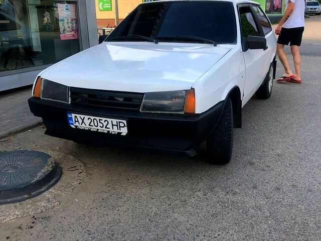 Белый ВАЗ 2108, объемом двигателя 1.5 л и пробегом 200 тыс. км за 900 $, фото 4 на Automoto.ua