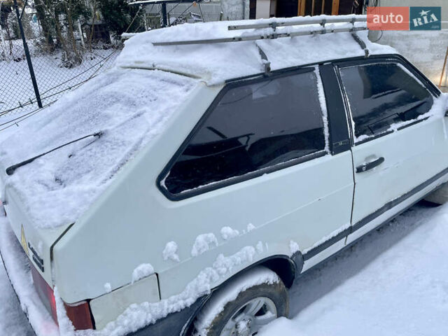 Белый ВАЗ 2108, объемом двигателя 1.29 л и пробегом 320 тыс. км за 900 $, фото 4 на Automoto.ua