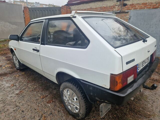 ВАЗ 2108 1992 у Полтаві на Automoto.ua Білий ВАЗ 2108, об'ємом двигуна 1.3 л та пробігом 124 тис. км за 900 $, фото 3 на Automoto.ua
