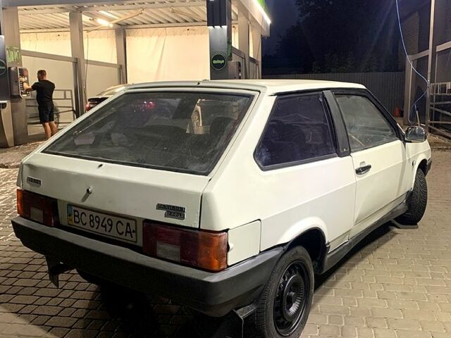 Белый ВАЗ 2108, объемом двигателя 1.3 л и пробегом 193 тыс. км за 650 $, фото 2 на Automoto.ua