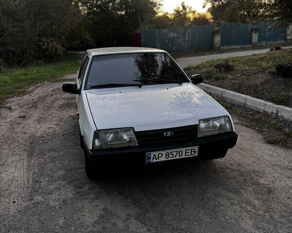 Белый ВАЗ 2108, объемом двигателя 1.5 л и пробегом 31 тыс. км за 1200 $, фото 1 на Automoto.ua