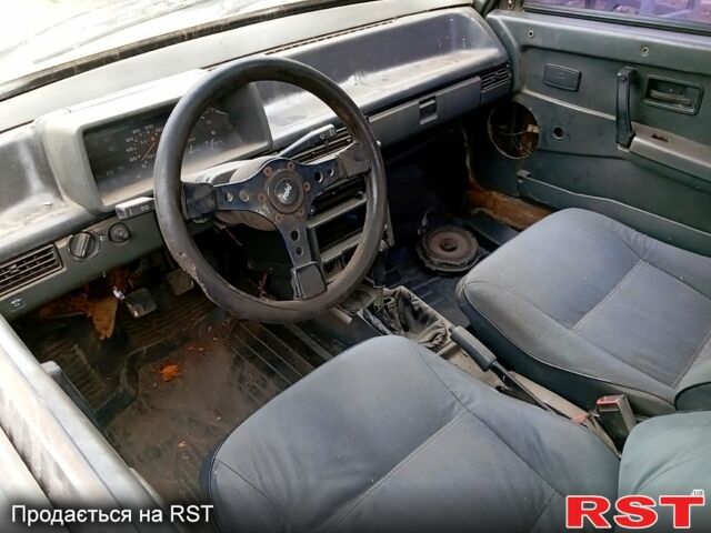 Белый ВАЗ 2108, объемом двигателя 13 л и пробегом 325 тыс. км за 250 $, фото 4 на Automoto.ua