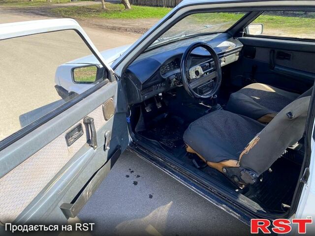 Белый ВАЗ 2108, объемом двигателя 15 л и пробегом 225 тыс. км за 1000 $, фото 8 на Automoto.ua