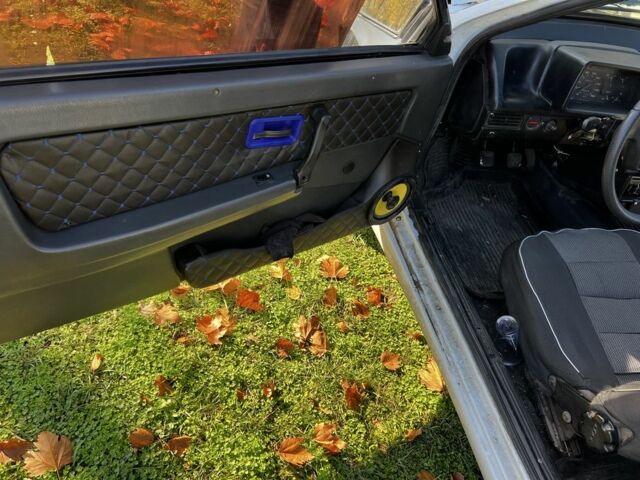 Белый ВАЗ 2108, объемом двигателя 1.5 л и пробегом 150 тыс. км за 1000 $, фото 13 на Automoto.ua