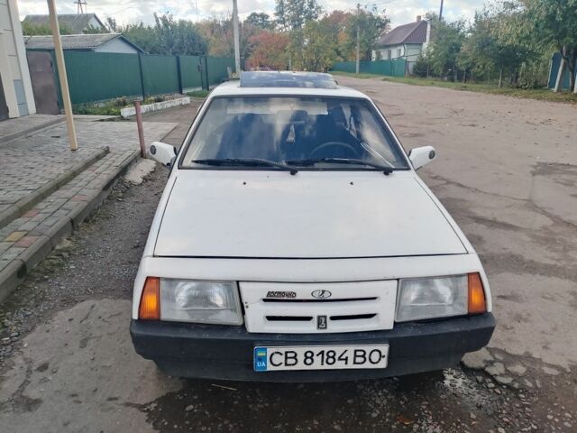 Белый ВАЗ 2108, объемом двигателя 1.3 л и пробегом 1 тыс. км за 650 $, фото 6 на Automoto.ua