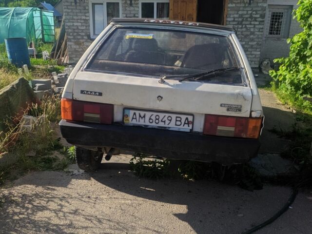Белый ВАЗ 2108, объемом двигателя 1.3 л и пробегом 1000 тыс. км за 289 $, фото 3 на Automoto.ua