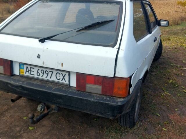 Белый ВАЗ 2108, объемом двигателя 0 л и пробегом 200 тыс. км за 1000 $, фото 2 на Automoto.ua