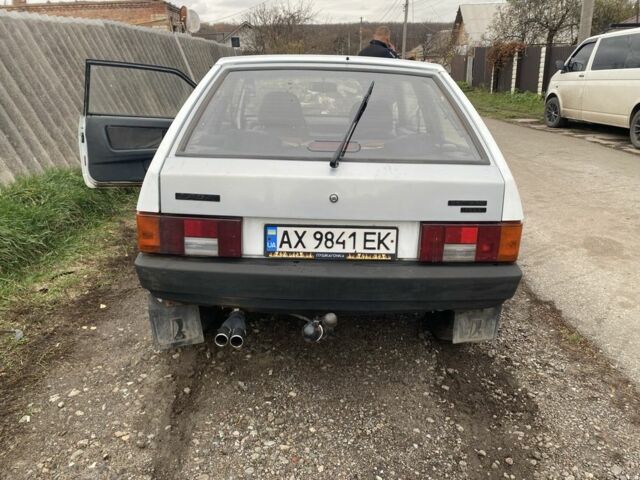 Белый ВАЗ 2108, объемом двигателя 1.5 л и пробегом 3 тыс. км за 700 $, фото 2 на Automoto.ua