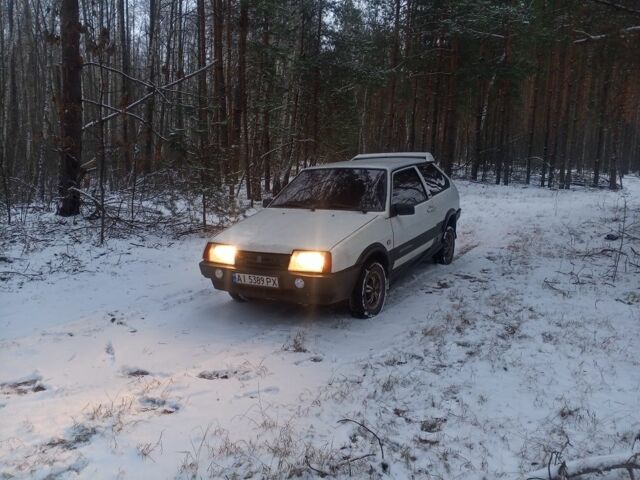 Белый ВАЗ 2108, объемом двигателя 1.3 л и пробегом 59 тыс. км за 900 $, фото 2 на Automoto.ua
