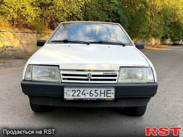 Белый ВАЗ 2108, объемом двигателя 1.5 л и пробегом 368 тыс. км за 799 $, фото 5 на Automoto.ua