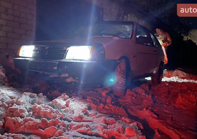 ВАЗ 2108 1992 в Черкассах на Automoto.ua Белый ВАЗ 2108, объемом двигателя 1.3 л и пробегом 400 тыс. км за 399 $, фото 5 на Automoto.ua