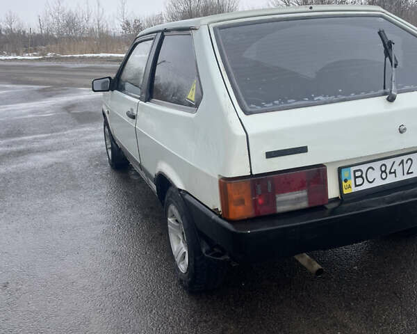 Белый ВАЗ 2108, объемом двигателя 1.29 л и пробегом 97 тыс. км за 740 $, фото 1 на Automoto.ua