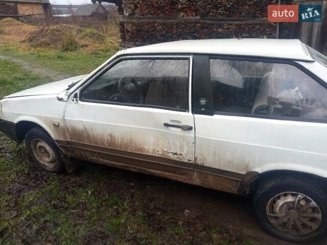Белый ВАЗ 2108, объемом двигателя 1.1 л и пробегом 55 тыс. км за 600 $, фото 1 на Automoto.ua