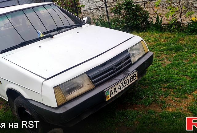 Белый ВАЗ 2108, объемом двигателя 1.3 л и пробегом 0 тыс. км за 685 $, фото 1 на Automoto.ua