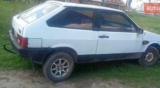 Белый ВАЗ 2108, объемом двигателя 1.5 л и пробегом 150 тыс. км за 850 $, фото 6 на Automoto.ua