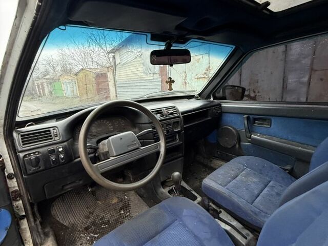 Белый ВАЗ 2108, объемом двигателя 1.5 л и пробегом 240 тыс. км за 379 $, фото 4 на Automoto.ua