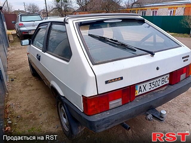 Белый ВАЗ 2108, объемом двигателя 1.3 л и пробегом 100 тыс. км за 850 $, фото 5 на Automoto.ua