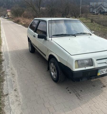 Белый ВАЗ 2108, объемом двигателя 1.29 л и пробегом 97 тыс. км за 550 $, фото 5 на Automoto.ua