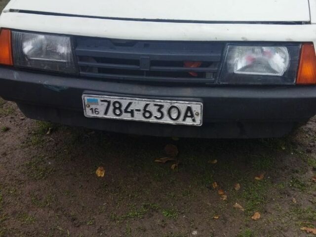 Белый ВАЗ 2108, объемом двигателя 1.5 л и пробегом 10 тыс. км за 640 $, фото 5 на Automoto.ua