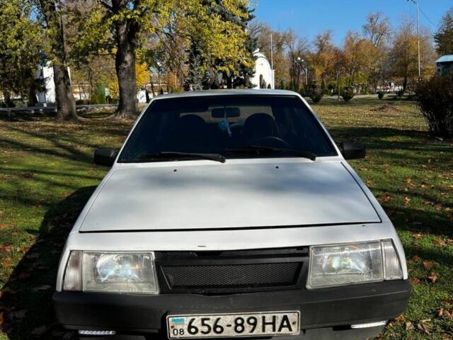 Белый ВАЗ 2108, объемом двигателя 1.5 л и пробегом 150 тыс. км за 1000 $, фото 7 на Automoto.ua