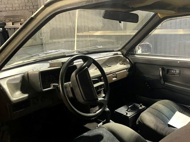 Белый ВАЗ 2108, объемом двигателя 1.3 л и пробегом 193 тыс. км за 650 $, фото 3 на Automoto.ua