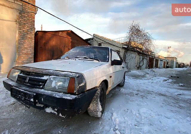 ВАЗ 2108 1992 в Черкассах на Automoto.ua Белый ВАЗ 2108, объемом двигателя 1.3 л и пробегом 400 тыс. км за 399 $, фото 7 на Automoto.ua