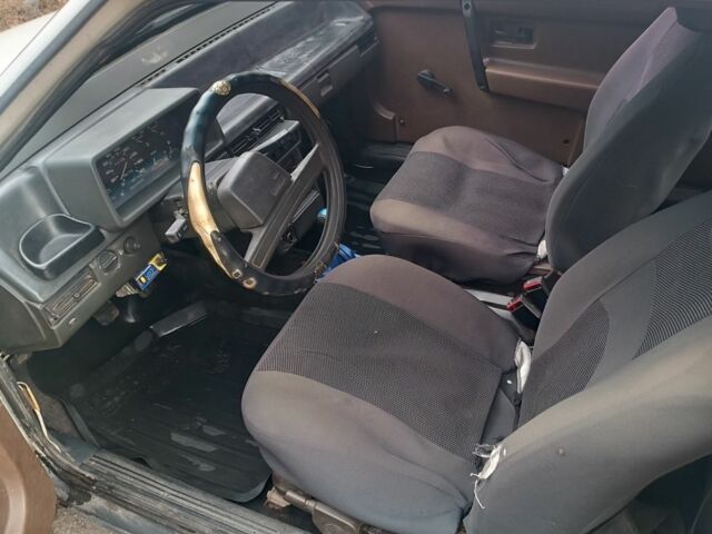 ВАЗ 2108 1993 в Запорожье на Automoto.ua Белый ВАЗ 2108, объемом двигателя 1.3 л и пробегом 1 тыс. км за 650 $, фото 5 на Automoto.ua