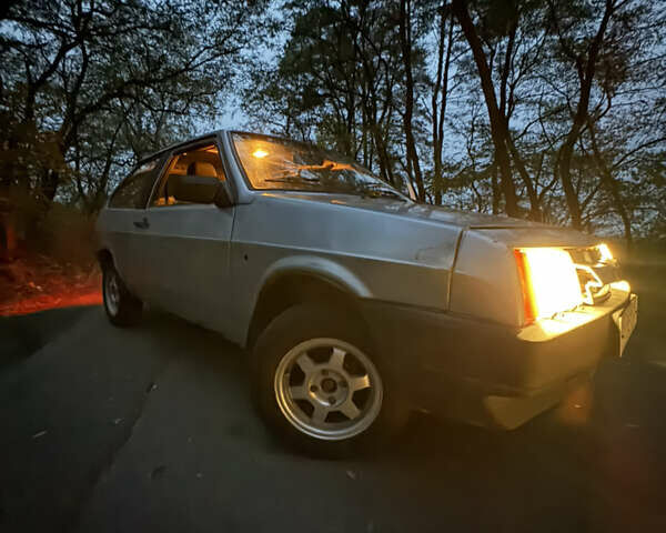 ВАЗ 2108 1993 в Чернигове на Automoto.ua Белый ВАЗ 2108, объемом двигателя 1.29 л и пробегом 48 тыс. км за 950 $, фото 6 на Automoto.ua