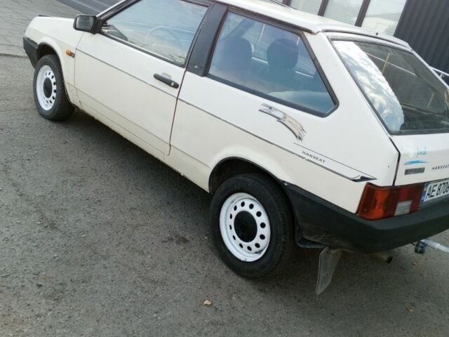 Белый ВАЗ 2108, объемом двигателя 0 л и пробегом 111 тыс. км за 882 $, фото 3 на Automoto.ua