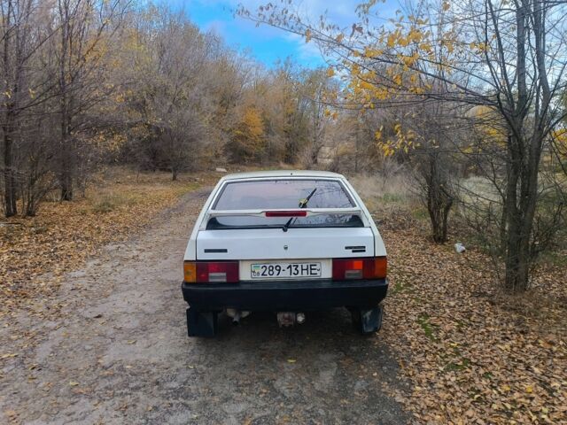 ВАЗ 2108 1993 в Запорожье на Automoto.ua Белый ВАЗ 2108, объемом двигателя 1.3 л и пробегом 1 тыс. км за 650 $, фото 2 на Automoto.ua