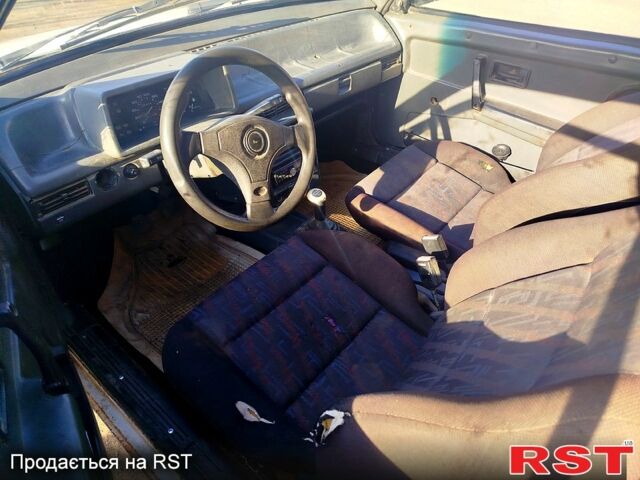 Белый ВАЗ 2108, объемом двигателя 1.5 л и пробегом 0 тыс. км за 600 $, фото 2 на Automoto.ua