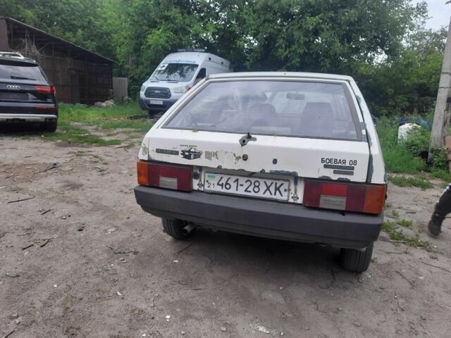 Белый ВАЗ 2108, объемом двигателя 1.5 л и пробегом 54 тыс. км за 380 $, фото 4 на Automoto.ua