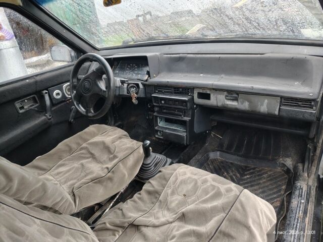 Белый ВАЗ 2108, объемом двигателя 1 л и пробегом 100 тыс. км за 350 $, фото 3 на Automoto.ua